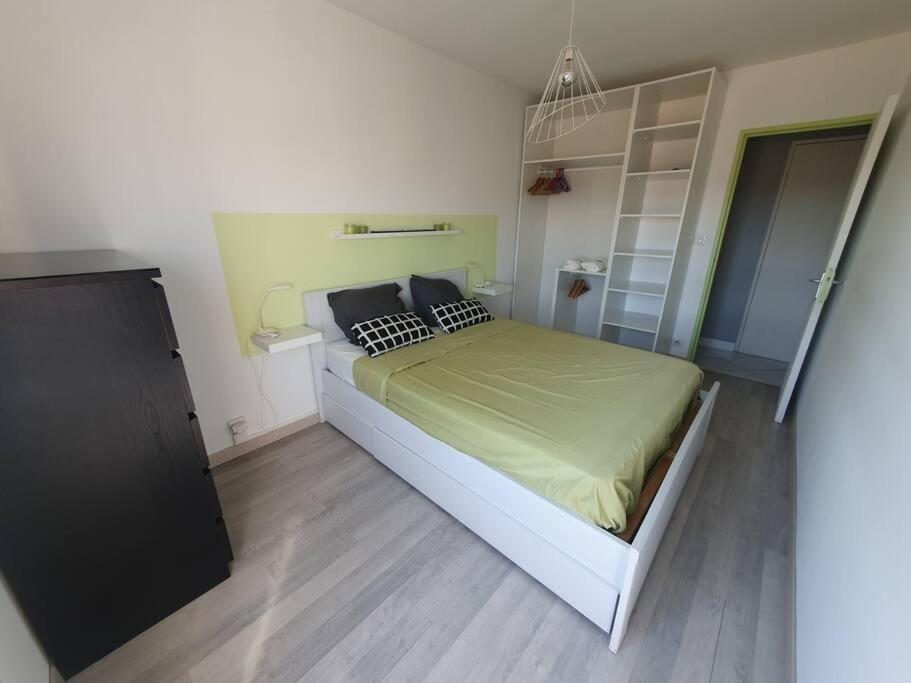 Appartement Avec 3 Chambres 80M2 Plein Sud مارينيان المظهر الخارجي الصورة